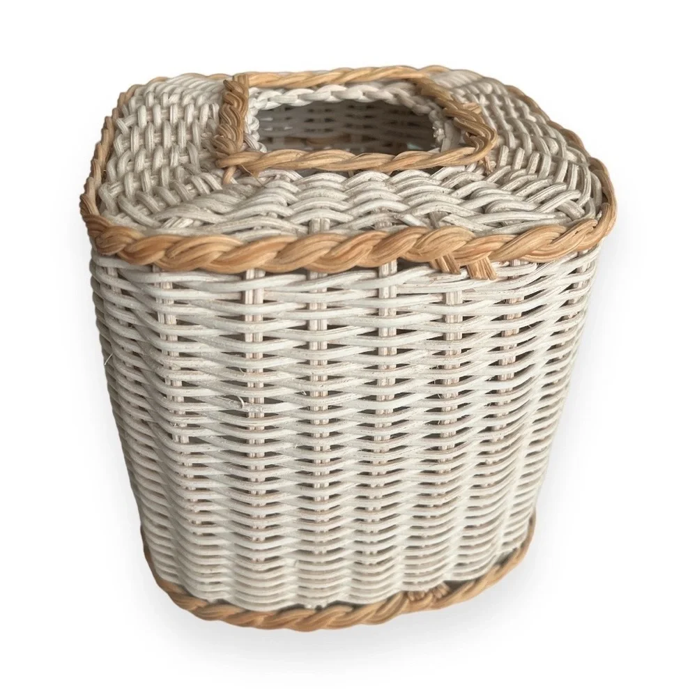 Wicker Rattan Tissue‎ Box Square with Ceramic Tile Detail Vintage Boho Bathroom